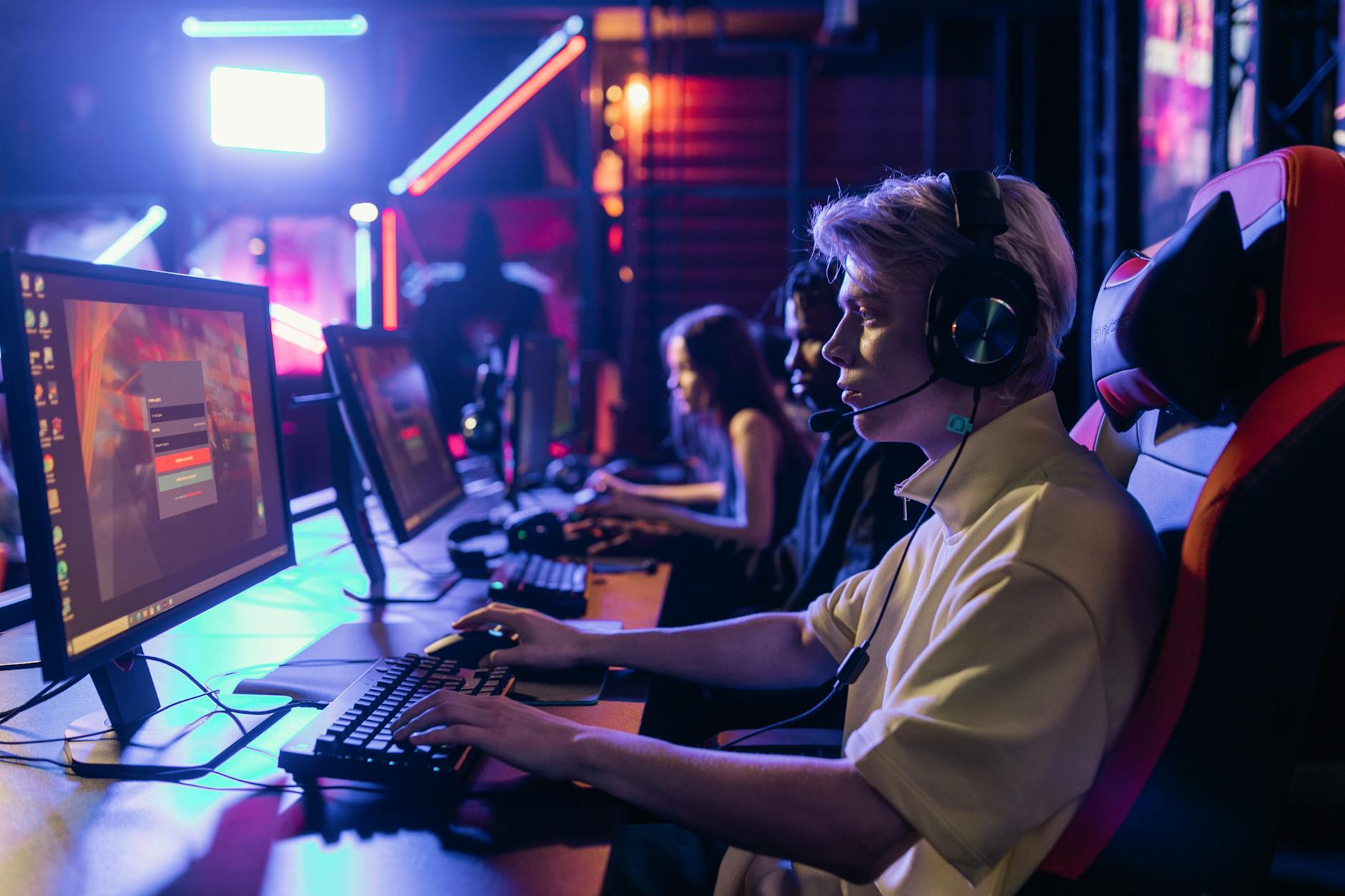 The Rise of Esports: How Competitive Gaming is Taking the World by Storm